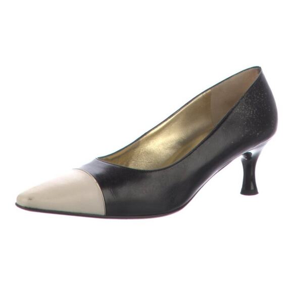 St. John Shoes - St. John Black Cream Leather Pumps Heels Color Block Two-Tone Design size 9.5